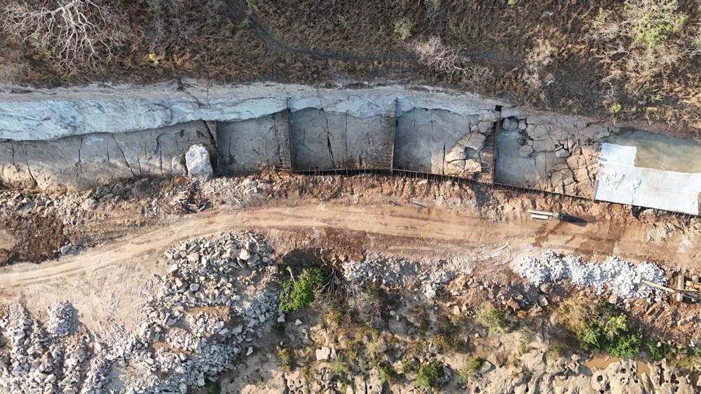 Headrace culvert concreting along the alignment