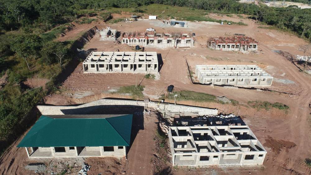 Employer's camp under construction